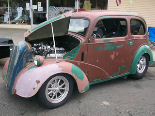 Illustration for article titled Sunday Afternoon Hot Rod Car Show Pr0n